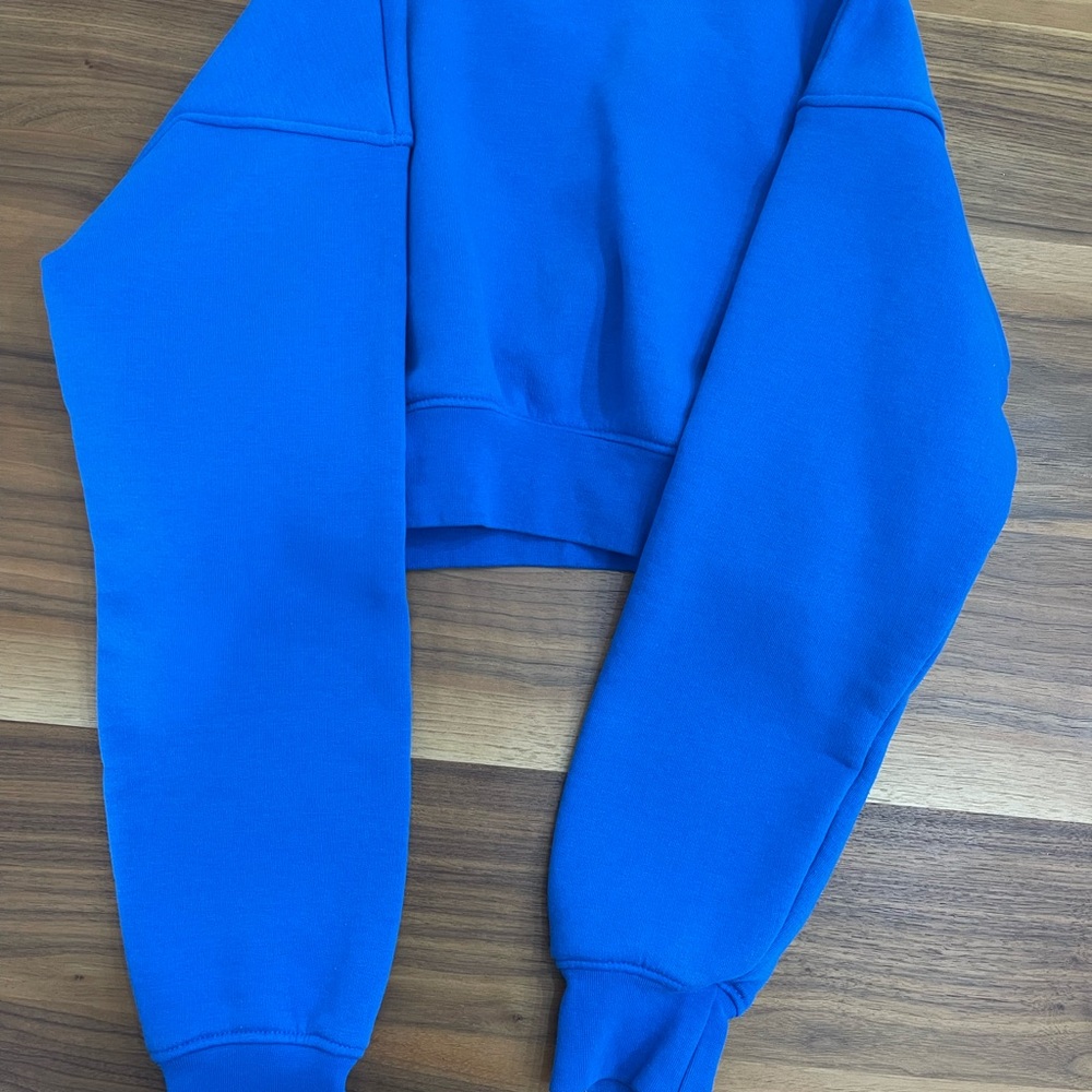 Boheme Cropped Crewneck